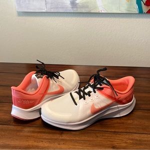 Nike Quest 4 Premium Running Sneaker Shoe Women’s 9.5 New